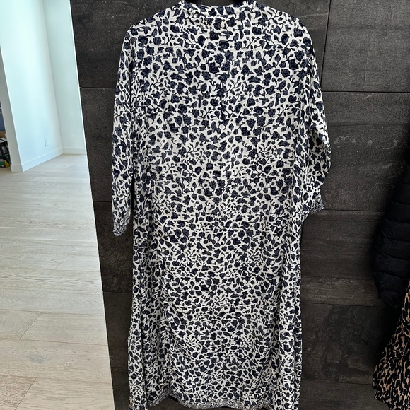 Natalie Martin Blue and White Midi Dress - Picture 13 of 14